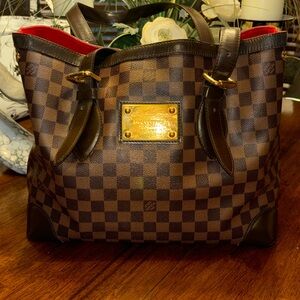 Louis Vuitton Checkered Brown Shoulder Bag with Red Interior